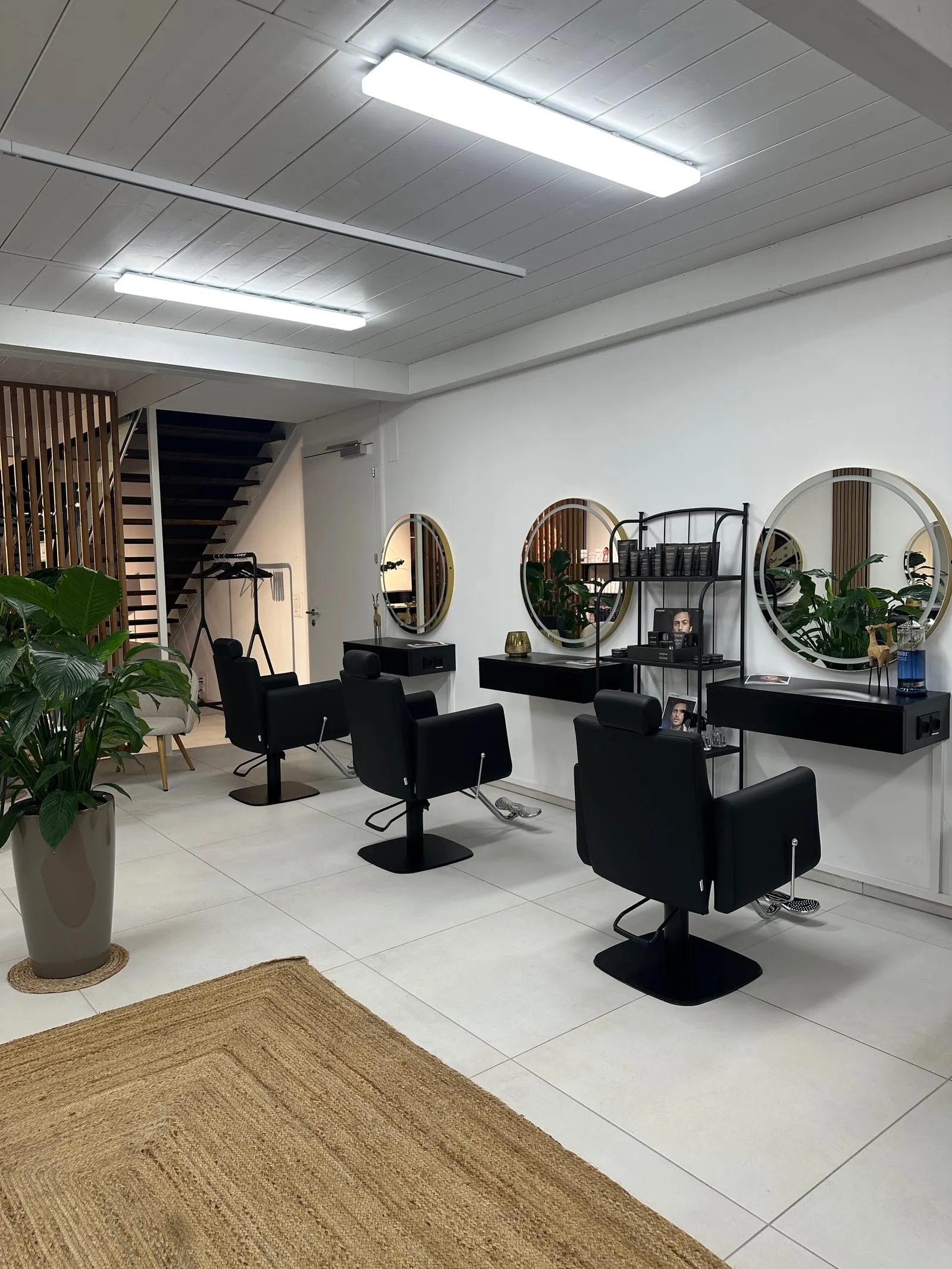 Der Salon von Elegance Hair & More in Steinhausen